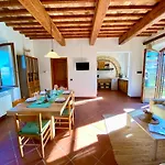 Alloggio per agriturismo Il Canneto Di *